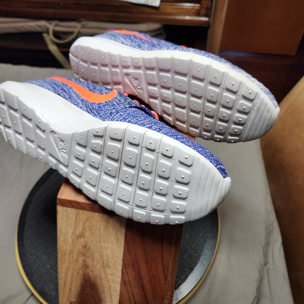 Nike Flyknit Rosherun Persian Violet / Hot Lava Mens Size 10.5 - Picture 6 of 15